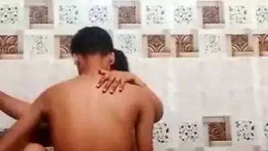 Bathroom bhabhi XXX
