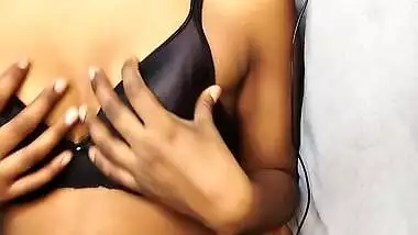Indian Bhabhi Cheating His Husband In Oyo Hotel Room With Hindi Audio Part 31
